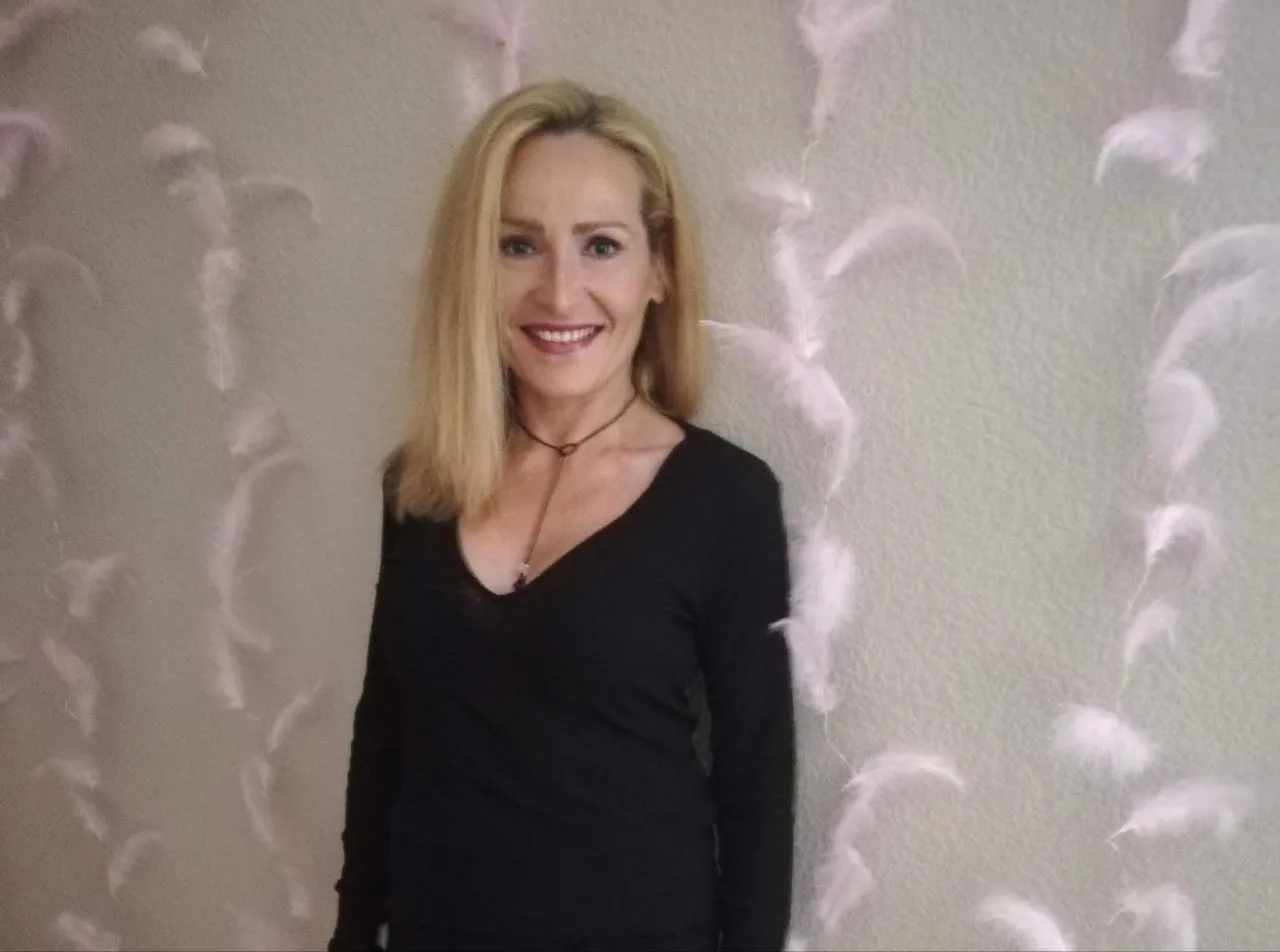 Patricia García Lamela emociona al público con una obra luminosa sobre el alma y la superación personal